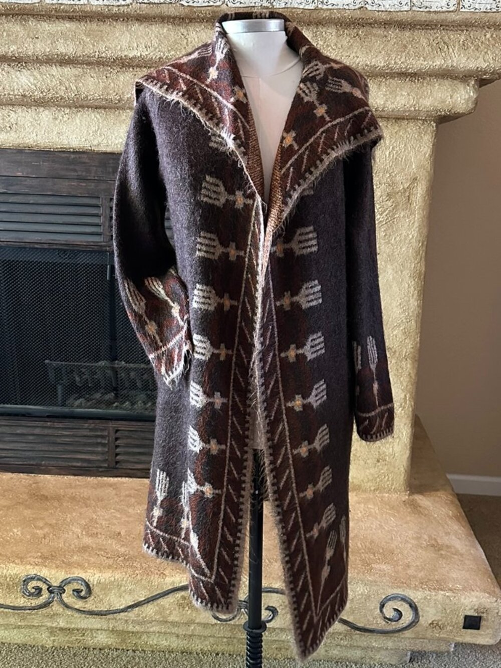 Duster long cardigan sweater with tribal motif NEW